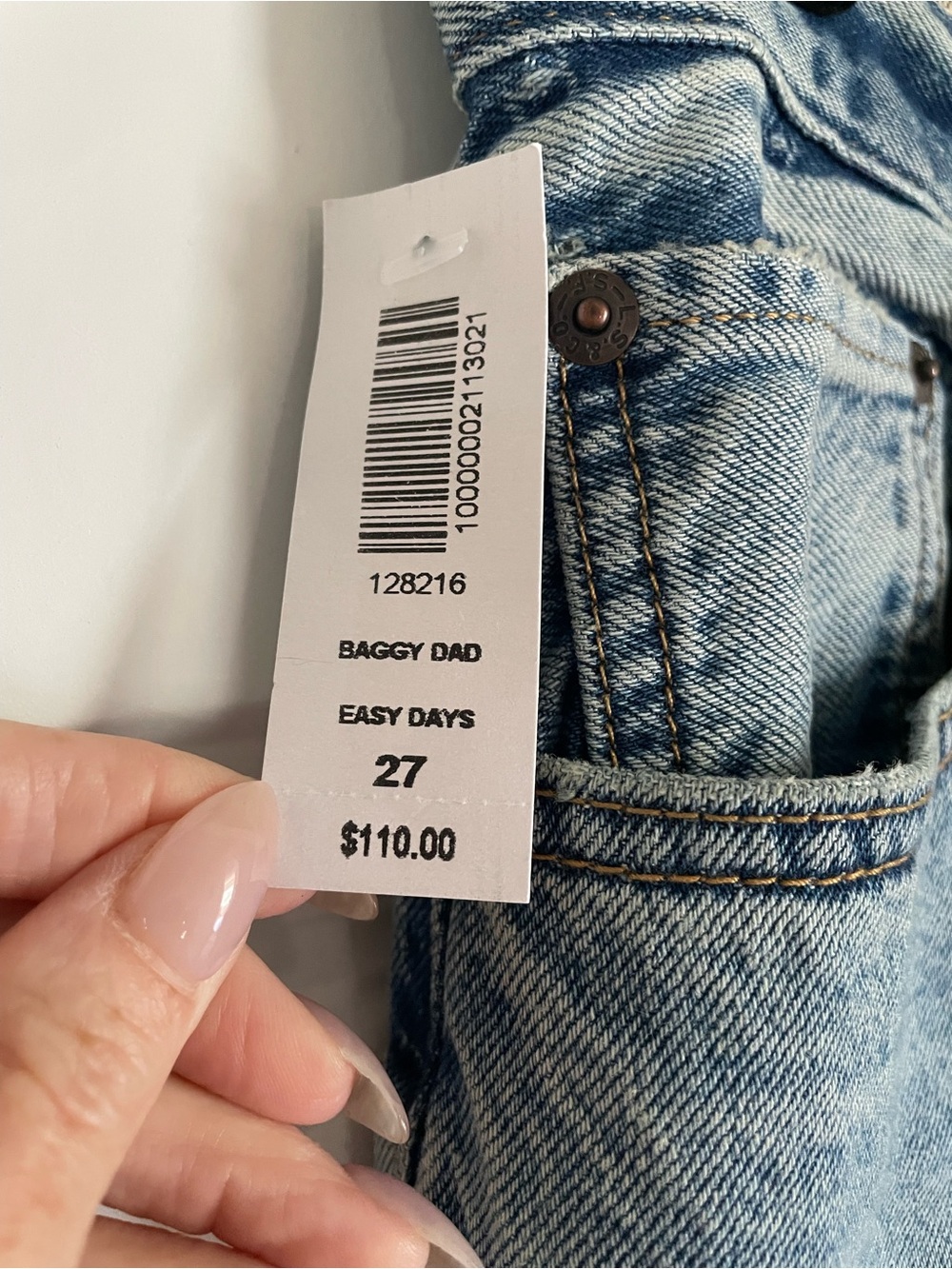 Levi’s Baggy Dad Jean, Straight Leg, Mid Rise, 27x32 - Picture 6 of 8